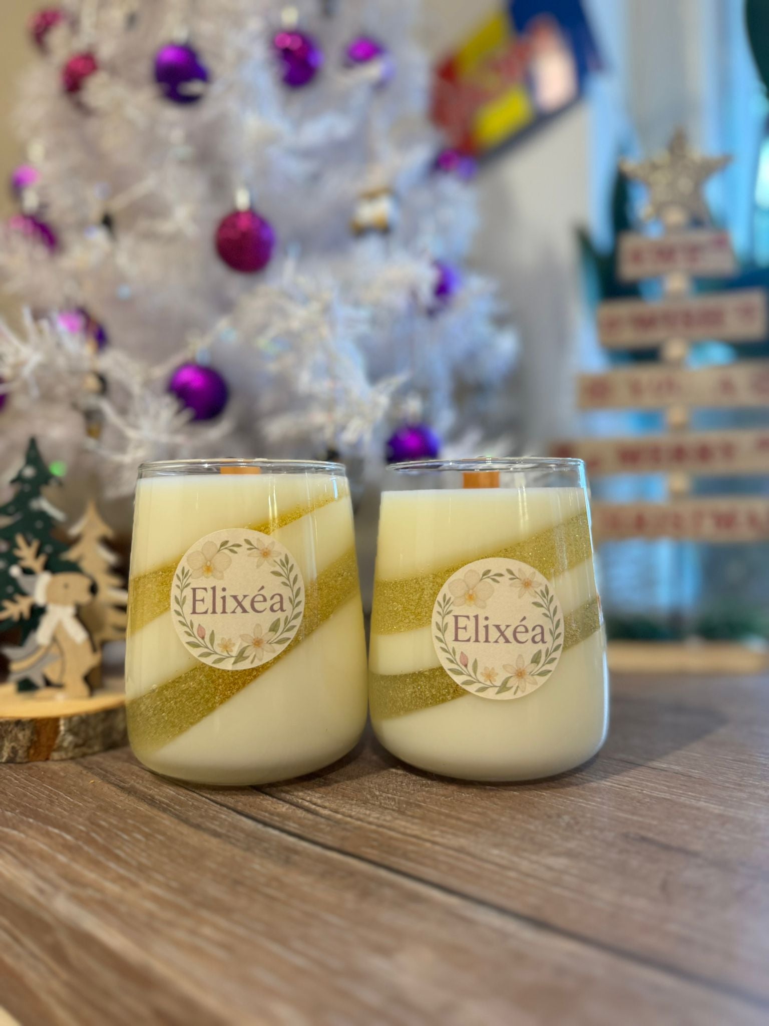 Gold Christmas – Lumânare Parfumată Artizanală cu Foiță de Aur și Fitil de Lemn